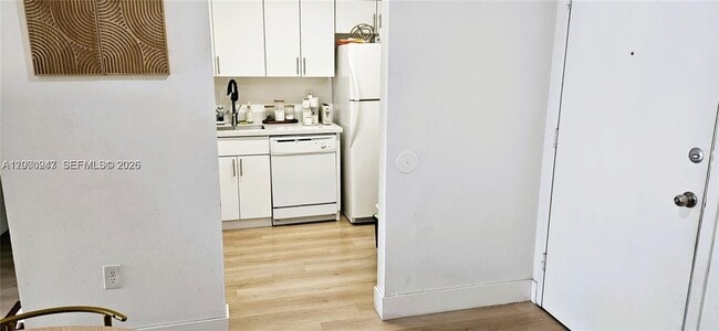 Building Photo - 4804 NW 79th Ave