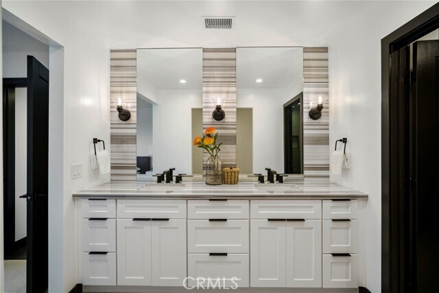 Building Photo - 23276 Atlantis Way