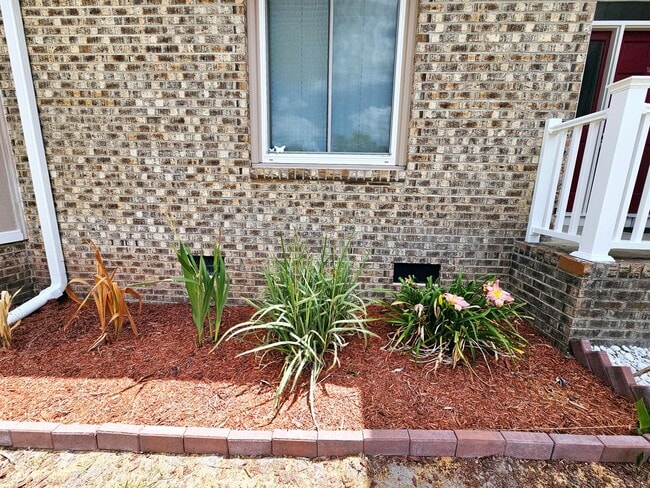 Building Photo - Town Of Springlake