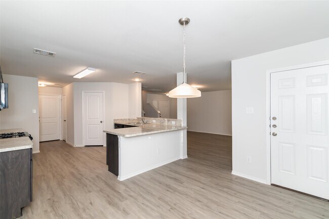 Building Photo - 8514 Middleton Oaks Cir