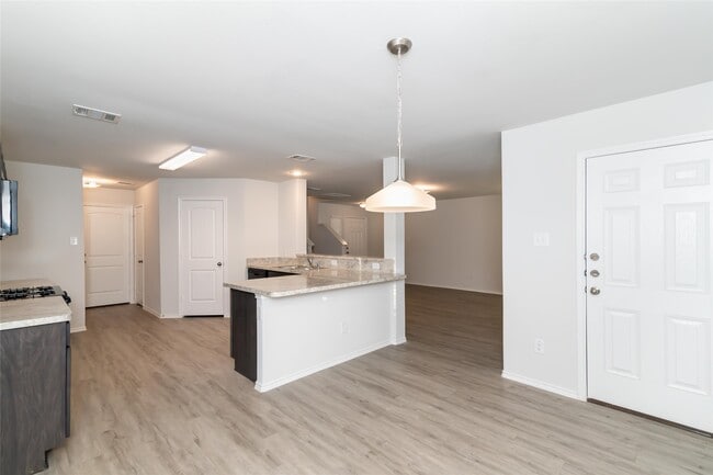 Building Photo - 8806 J C Oaks Cir