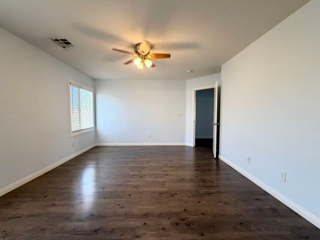 Building Photo - 8164 Shellstone Ave