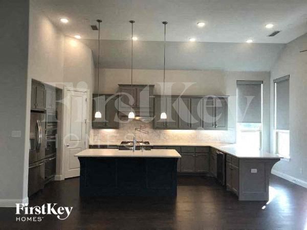Building Photo - 816 Hollett Ct
