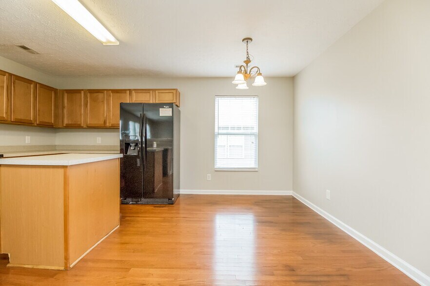Building Photo - 336 Stewart Springs Dr