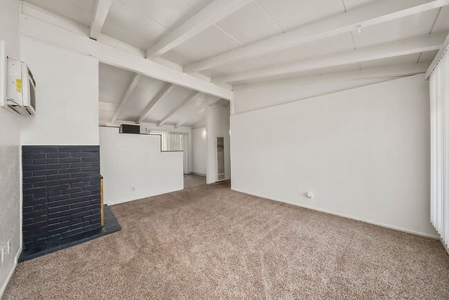 Building Photo - Charming 3 Bedroom 1 Bath Family Home