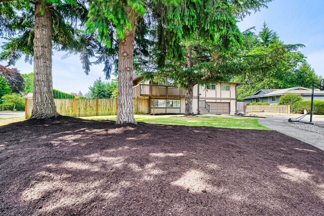 Building Photo - 4bd/2.75ba Renton Home