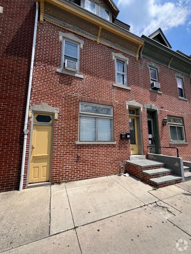 Building Photo - 543 N 7th St