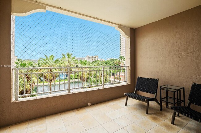 Building Photo - 765 Crandon Blvd