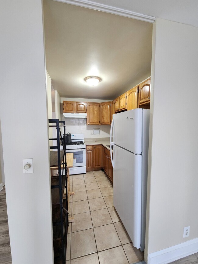 Building Photo - 270 Marin Blvd