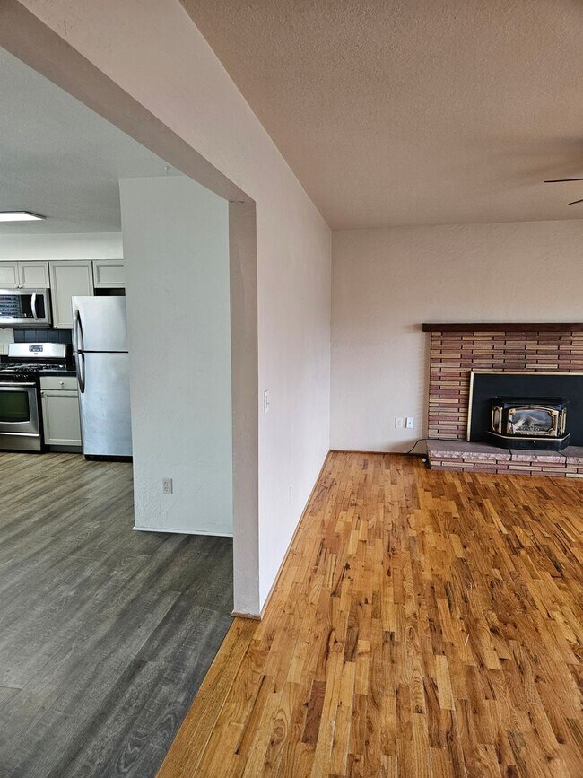 Building Photo - 1611-1609 SW 17th St