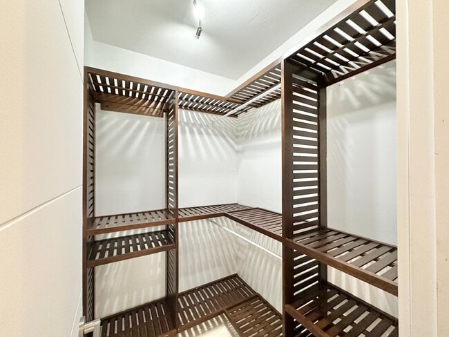 Building Photo - 1271 NW 13th St