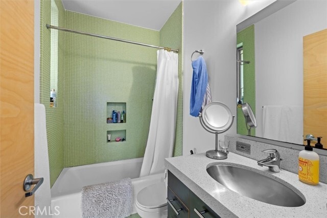 Building Photo - 604 33rd St