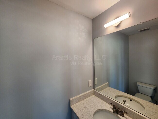 Building Photo - 1750 Boulderview Dr SE