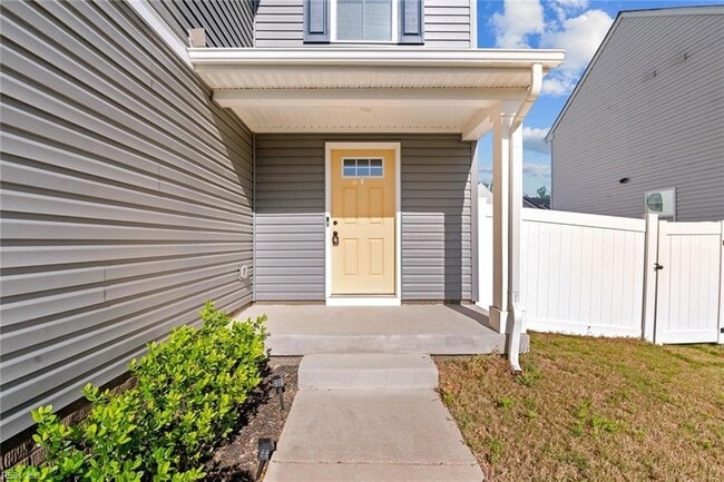 Building Photo - 103 Sourgum Ln