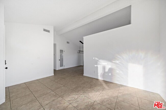 Building Photo - 3293 N Mica Dr