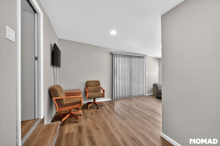 Building Photo - 8265 E Southern Ave