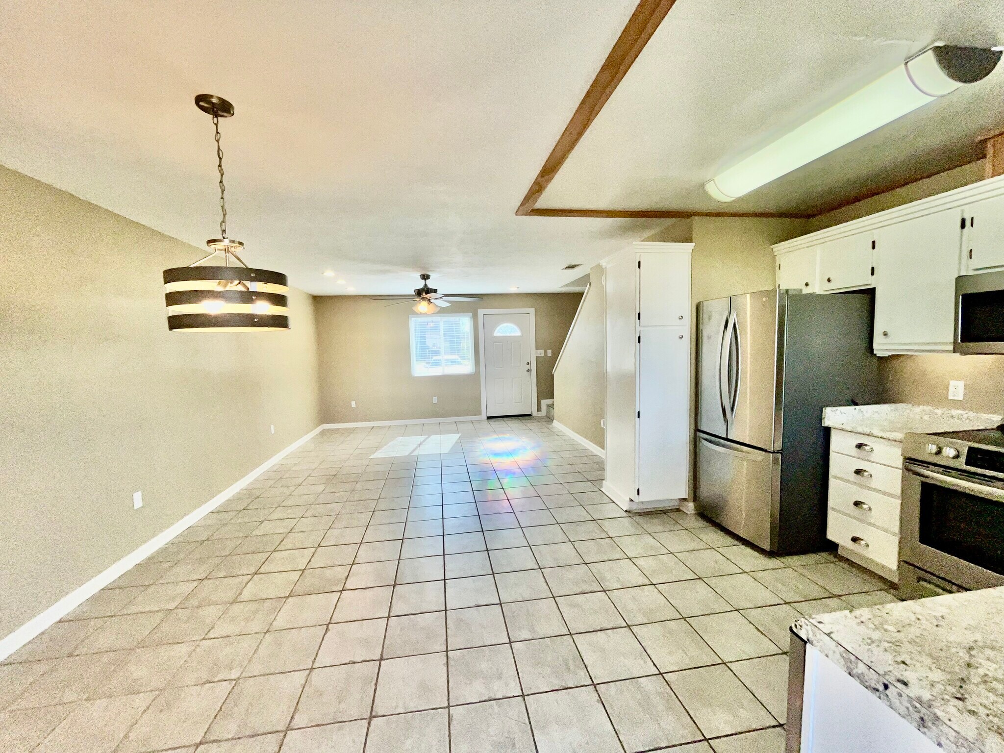 Building Photo - 3117 Debra Blvd