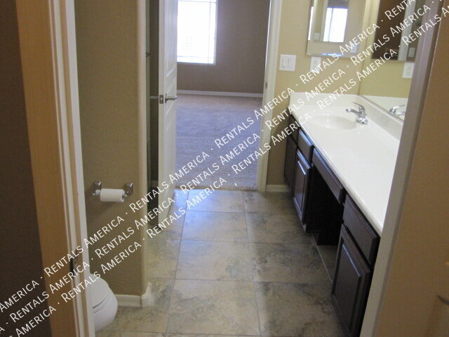 Building Photo - 12047 W Dos Rios Dr