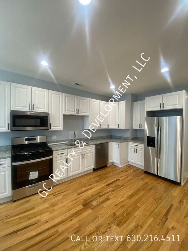 Building Photo - 4339 N Whipple St