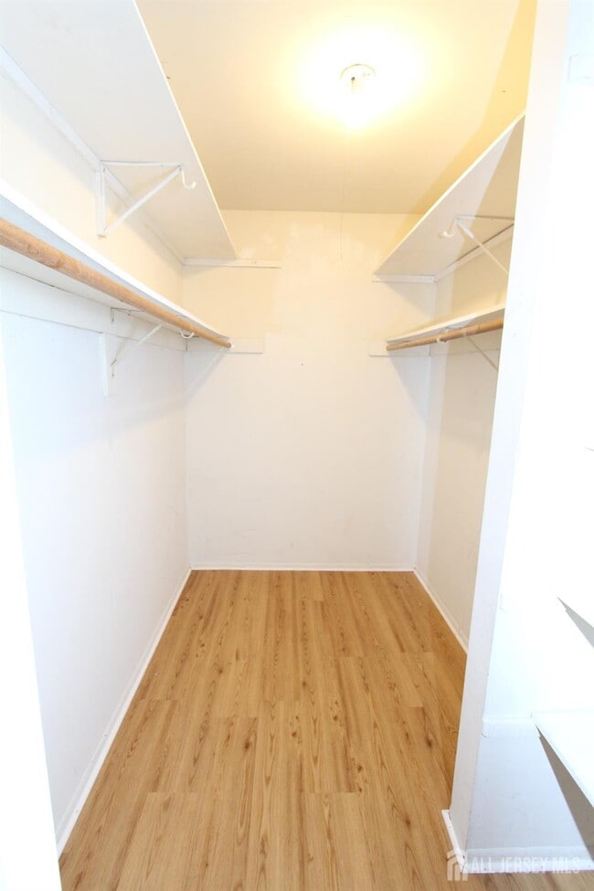 Building Photo - 1204 Aspen Dr