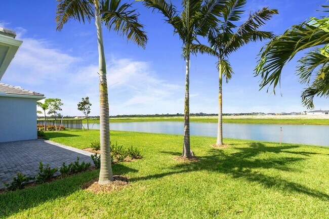 Building Photo - 5579 Liberty Ln