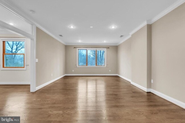 Building Photo - 6415 Bradley Blvd