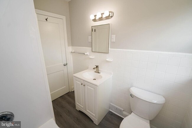 Building Photo - 737 Magnolia Dr