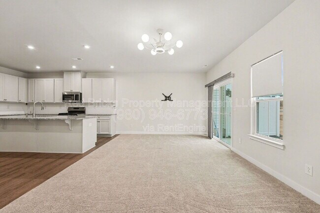 Building Photo - 9529 Teamwork St NW