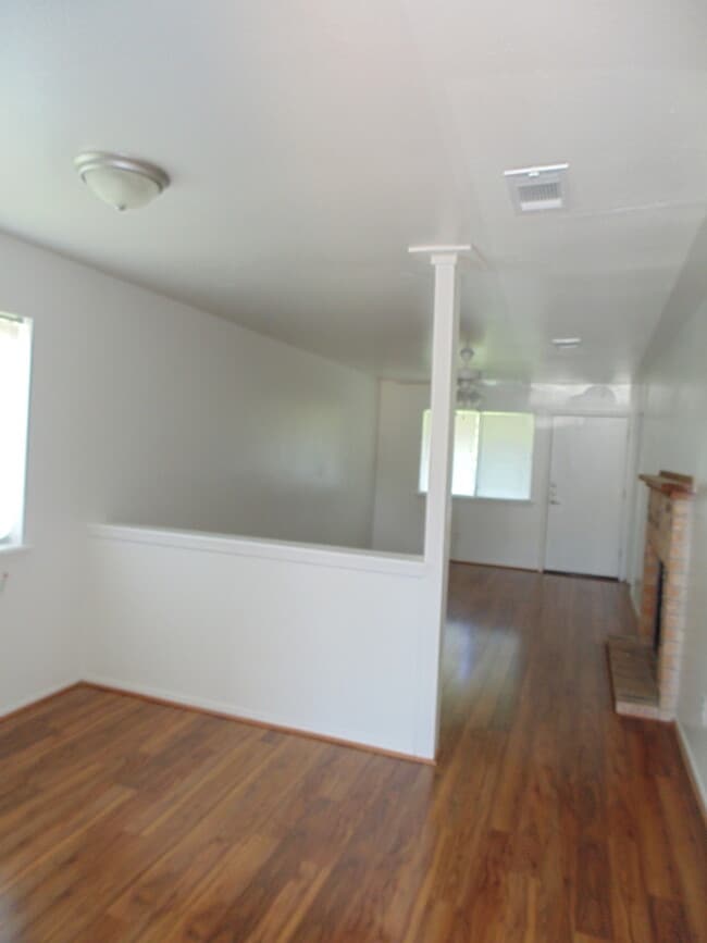 Building Photo - 3619EL