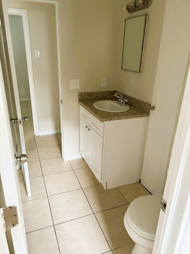 Building Photo - 284 17th St NE