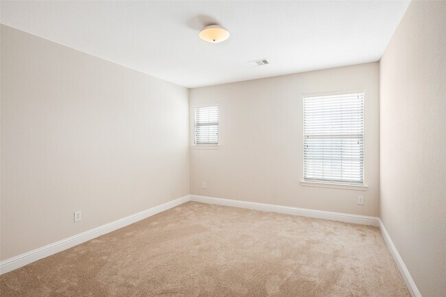 Building Photo - 16334 Cole Bridge Ln