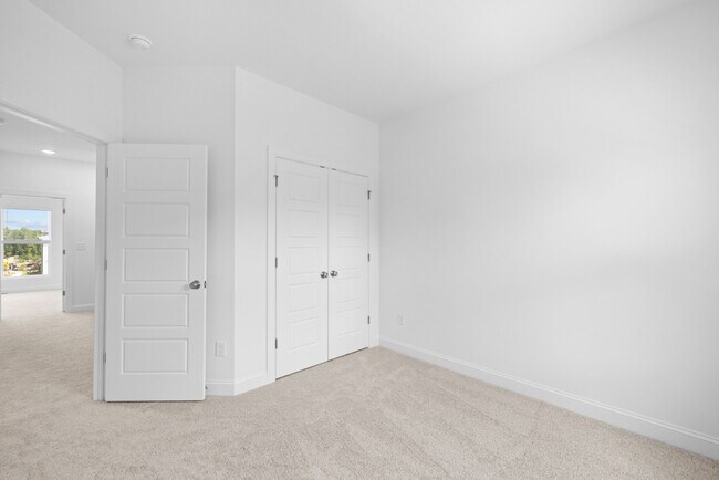 Building Photo - 2910 Kempthorne Rd