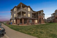 Building Photo - 1 Bedroom Condo in Parker