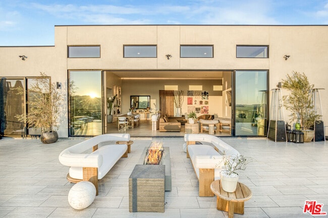 Building Photo - 22570 S Summit Ridge Cir