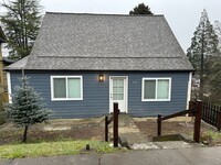 Building Photo - Aberdeen - 3 bedroom, 2 bath remodeled hom...