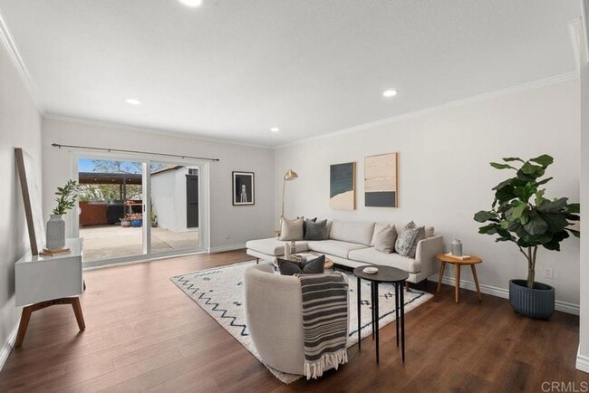 Building Photo - Spacious Remodeled Home with Separate Apar...