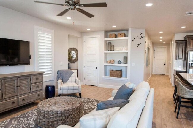 Building Photo - 2249 N Coral Canyon Blvd