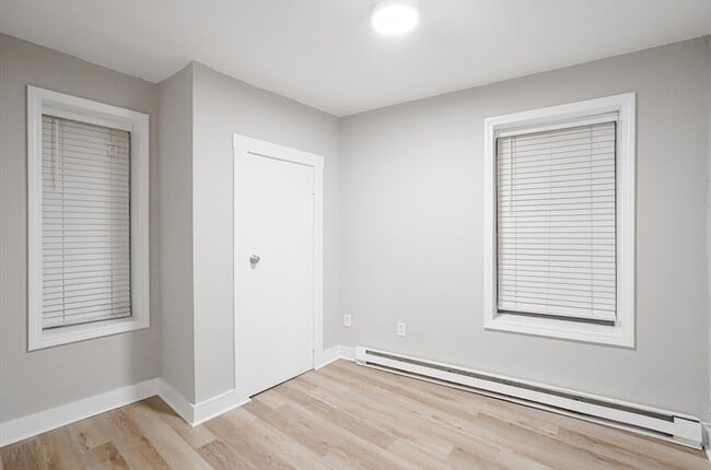 Building Photo - 24 Charlton St