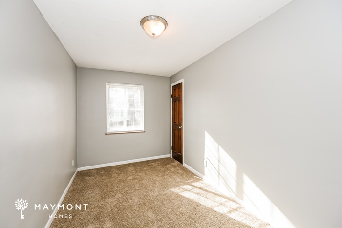 Building Photo - 2461 Pinwood Ln