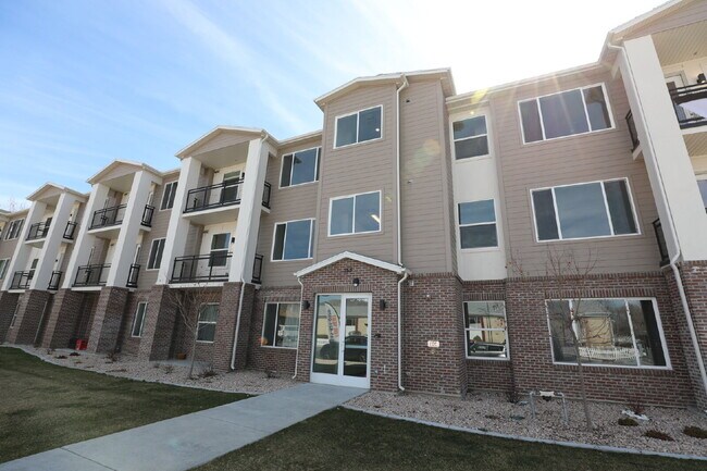 Building Photo - First Month's Rent FREE