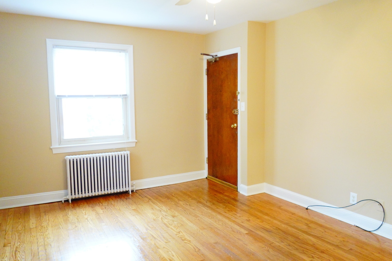 Building Photo - 8210 Greenwood Ave