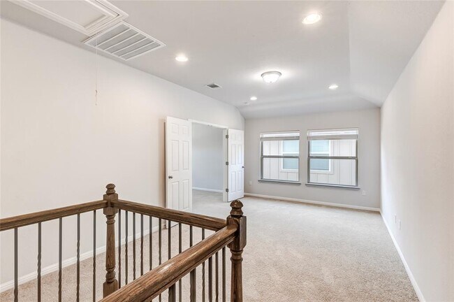 Building Photo - 425 Arrowhead Vine St