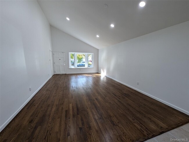 Building Photo - 144 Sequoia Dr