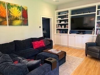 Building Photo - 12 Kilburn Rd