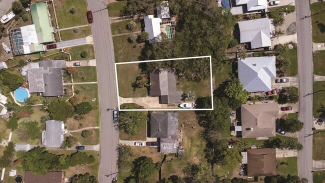 Building Photo - 31 Menendez Rd