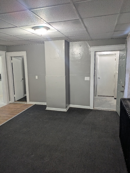 Building Photo - 68 Birch St