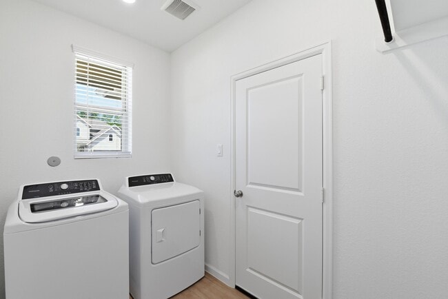 Building Photo - 4264 Waterlily Spg Wy