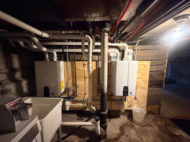 Building Photo - 138 W 30th St