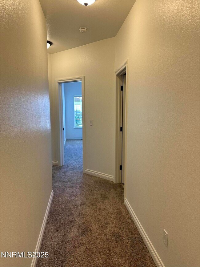 Building Photo - 18230 Polar Bear Ct