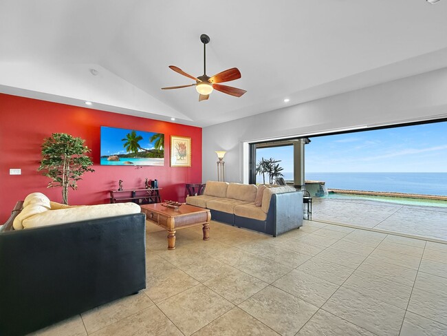 Building Photo - Kona Vistas 4 bedroom 2.5 bath fully furnished home with a pool